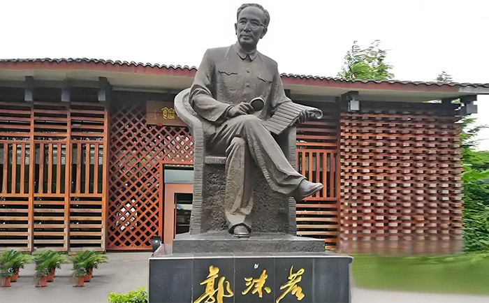 銅定制人物雕塑2.jpg