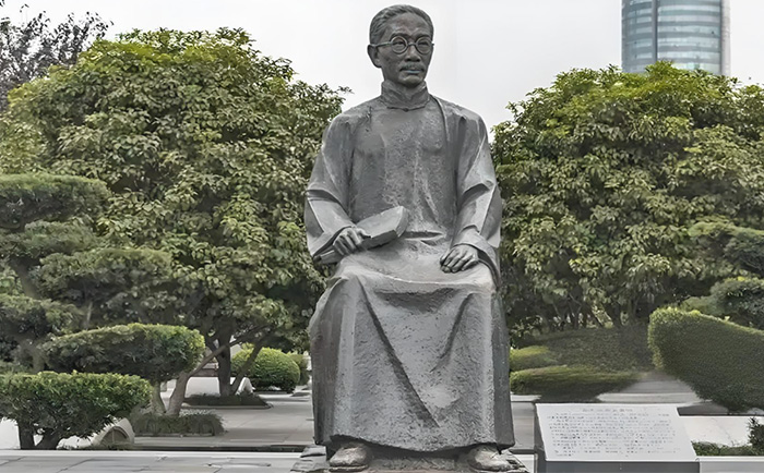 銅定制人物雕塑3.jpg